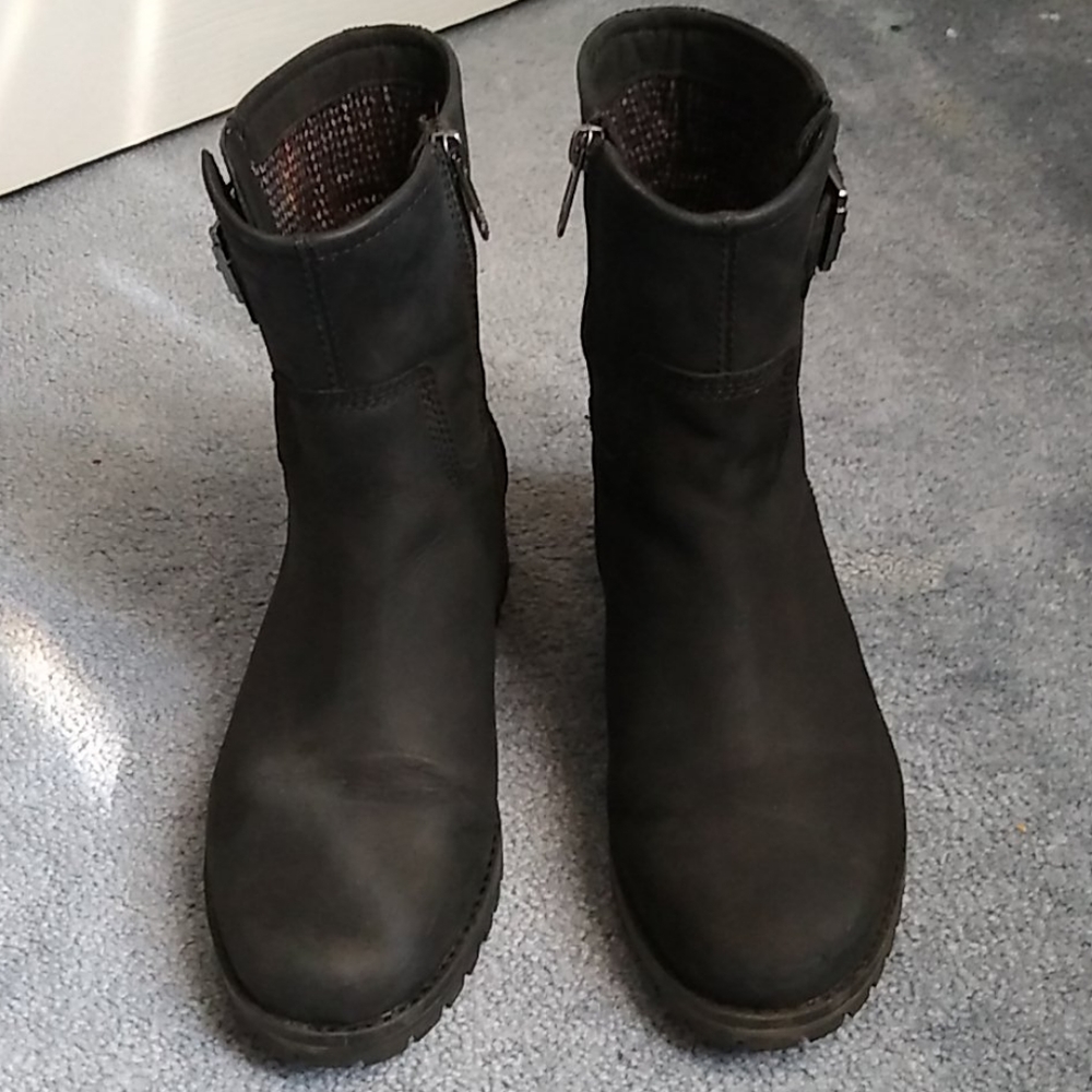 Timberland leather zip up boots